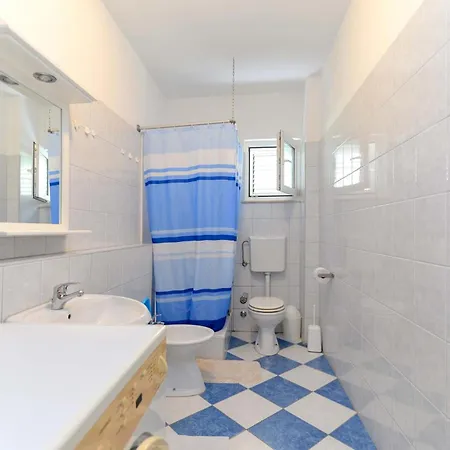 1 Bedroom In *